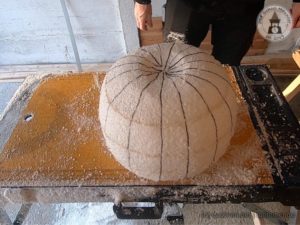 Styrofoam pumpkin step 03-01